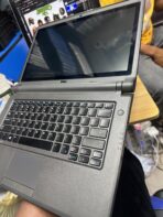 DELL Latitude 3350 TOUCH - Image 3